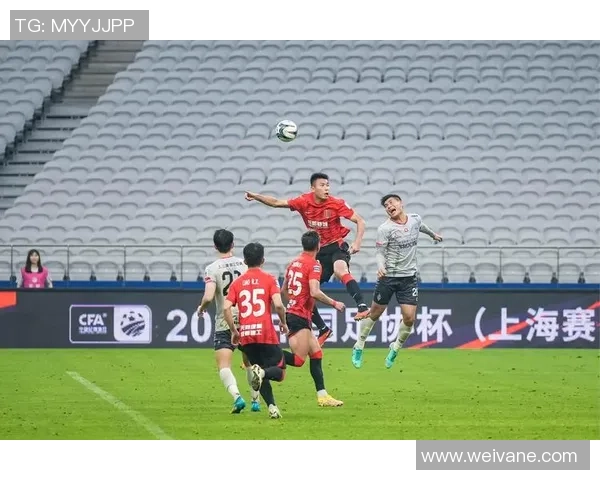 成都足球队灵活性创新高引发全国关注展现足球新风貌