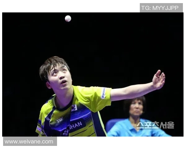 重庆篮球队在世界锦标赛积分榜上以61分稳居第一名展现强劲实力 重庆篮球队在世界锦标赛积分榜上以61分稳居第一名展现强劲实力